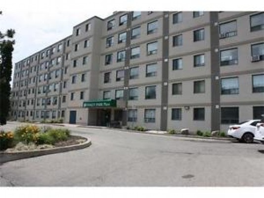 2 BDRMS + 2 BATHS Condo in Stanley Park close to everything!
